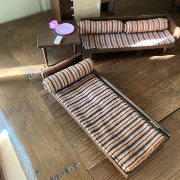Vintage 1950’s Barbie Doll Furniture Set with Striped Cushions - Picture 4 of 15
